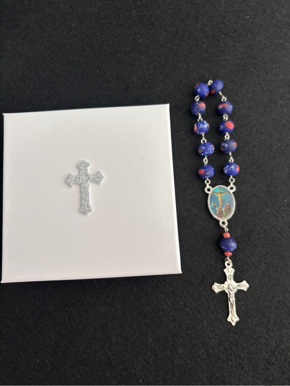 Catholic Rosary Decade Pocket Patriotic Red, White and Blue Jesus Crucifixion